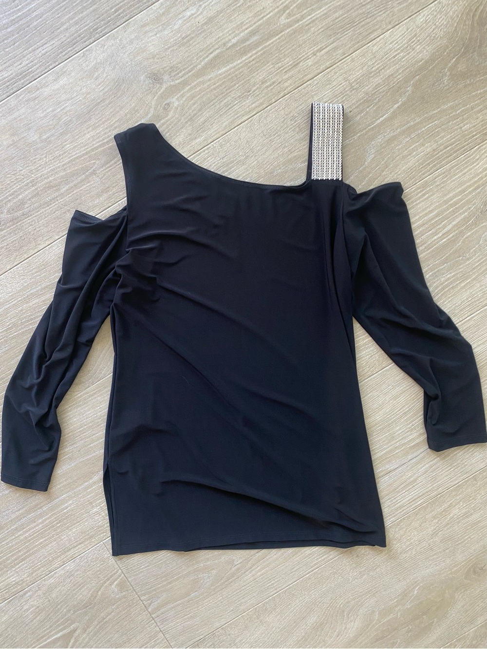 Frank Lyman Black Cold Shoulder Rhinestone One Shoulder Top Size 16